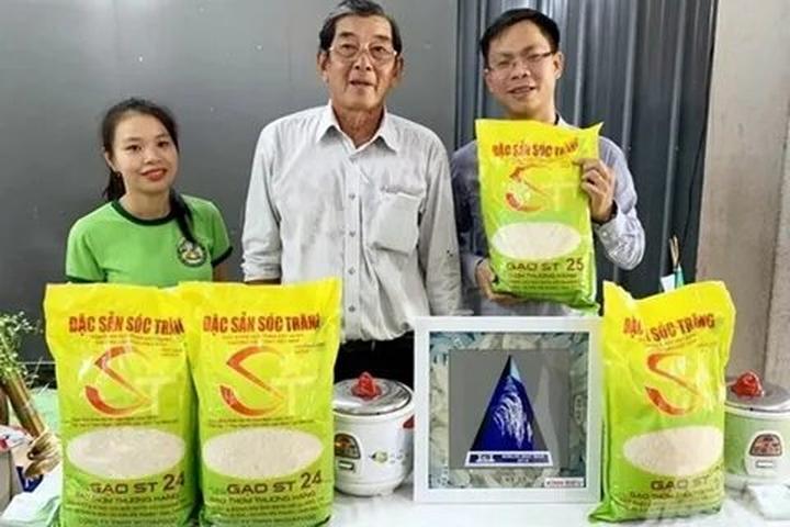 Hotspot Matrix và 2 kiểu áo hot nhất hè này: Giá chưa đến 100k mà giúp vóc dáng thon thả